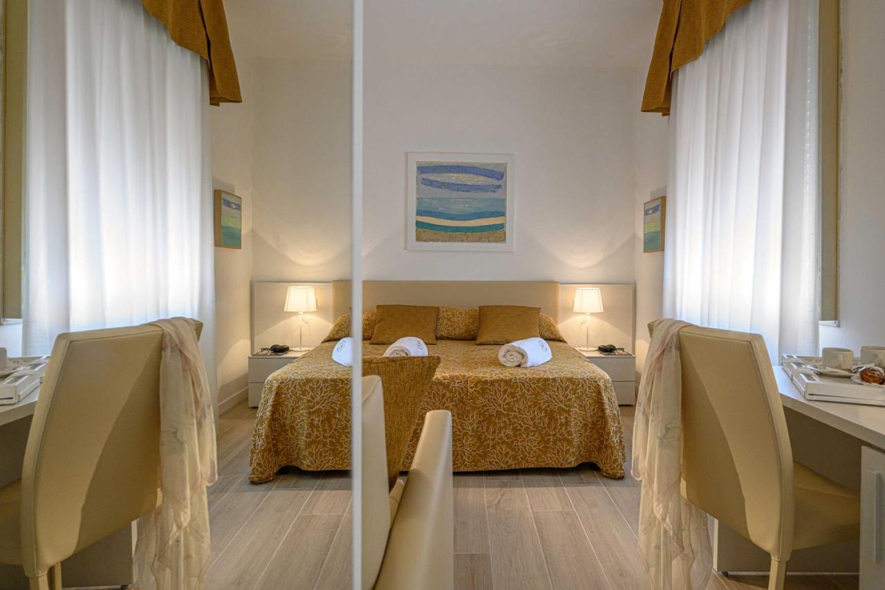 Hotel Astoria Bibione Exteriör bild